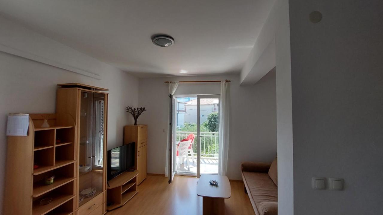 Apartments Gardijan Vodice Exterior photo