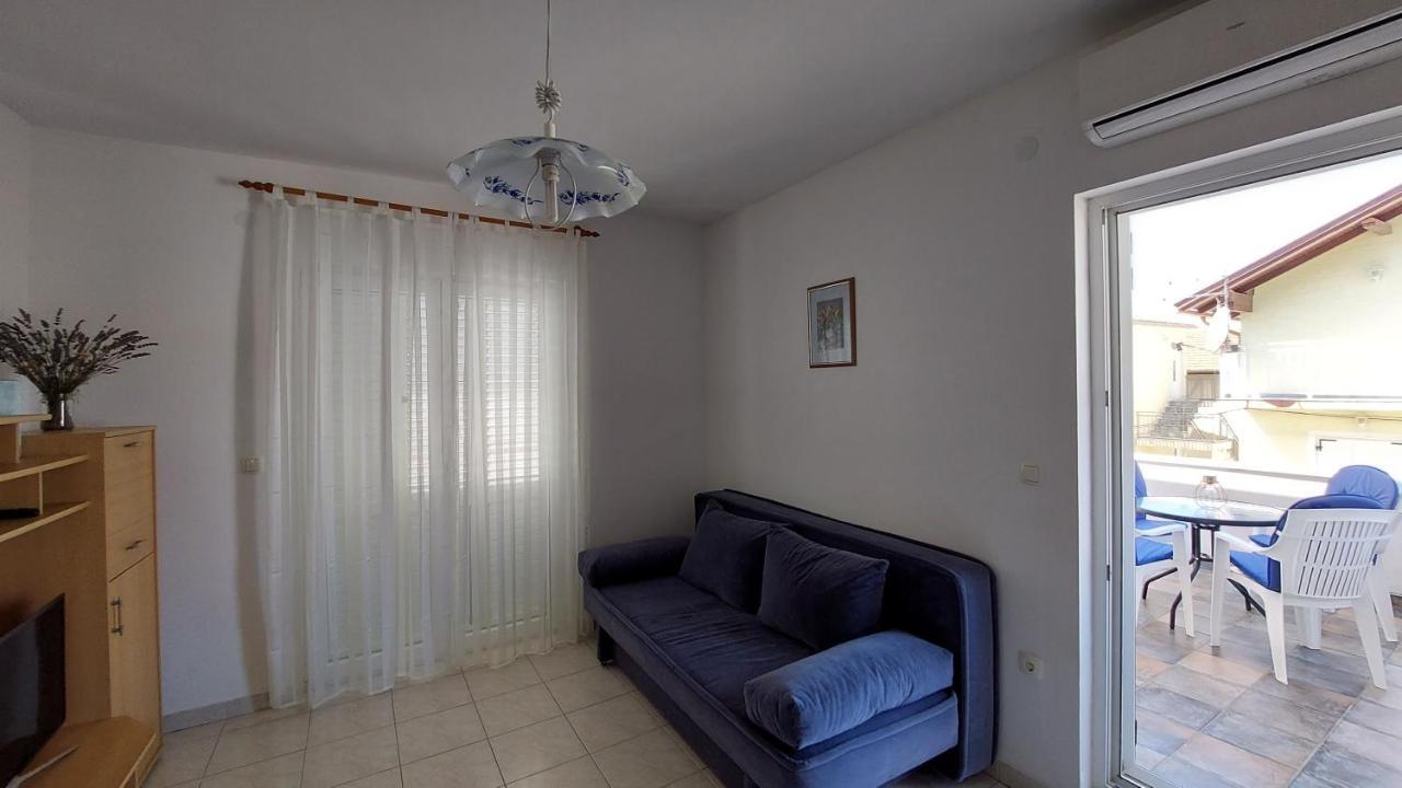 Apartments Gardijan Vodice Exterior photo