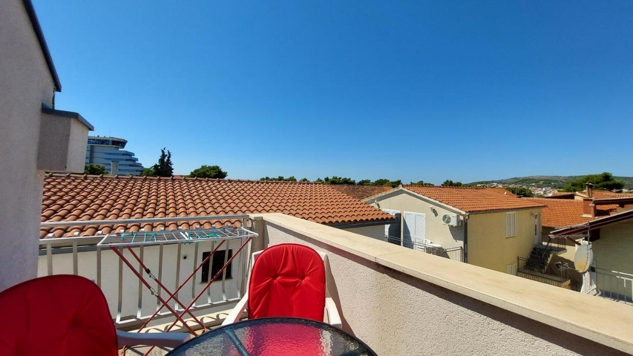 Apartments Gardijan Vodice Exterior photo