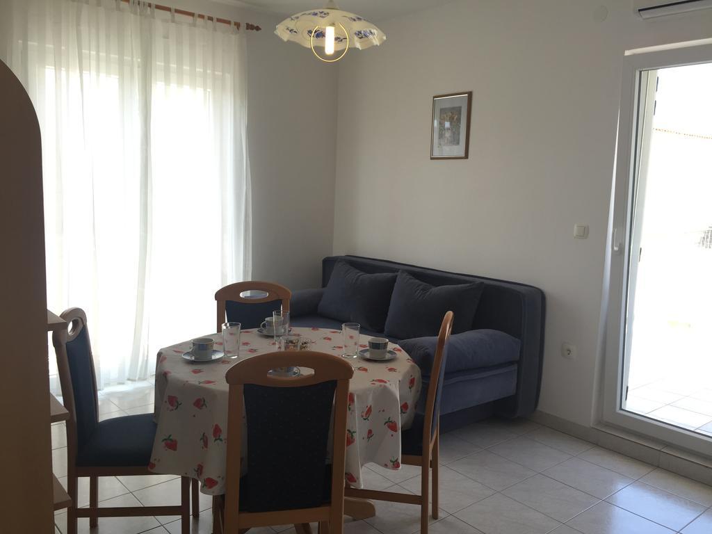 Apartments Gardijan Vodice Exterior photo