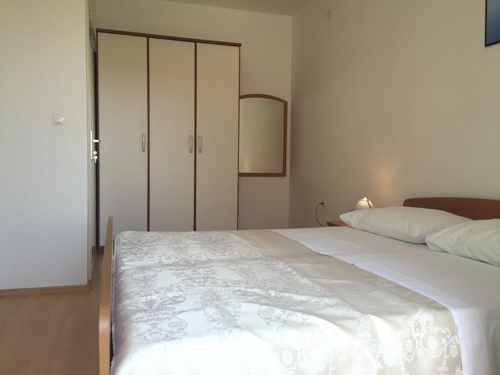 Apartments Gardijan Vodice Exterior photo